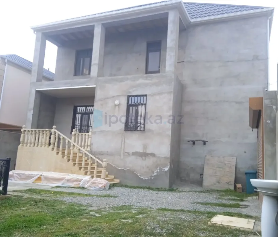 Satılır 7 otaqlı həyət evi 222 m²