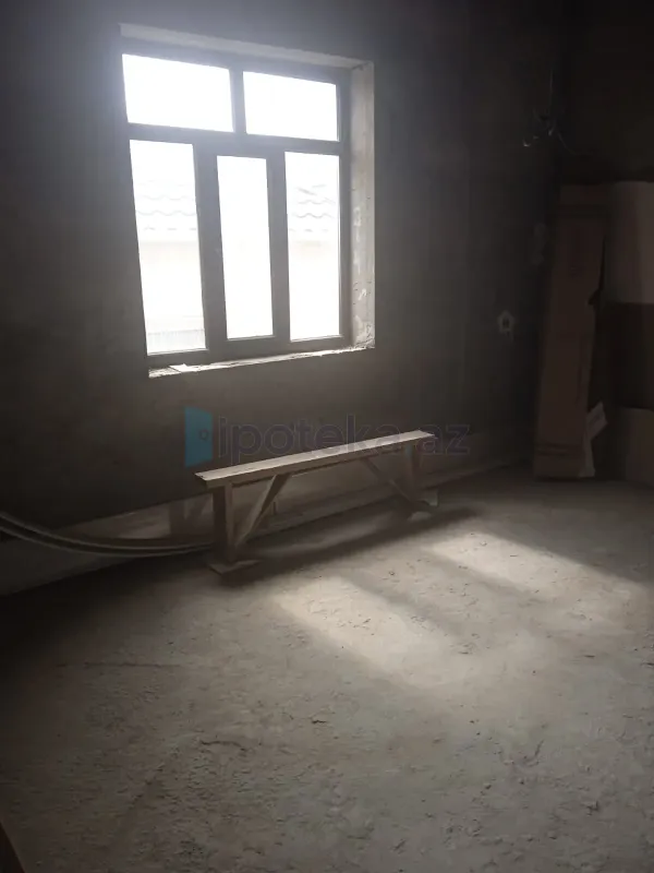 Satılır 7 otaqlı həyət evi 222 m²