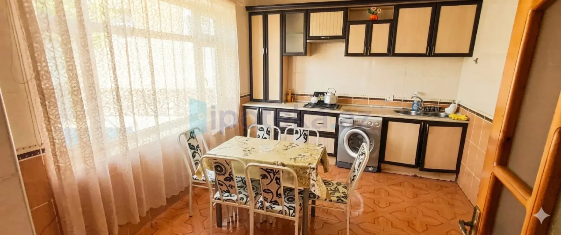 Satılır 6 otaqlı mənzil