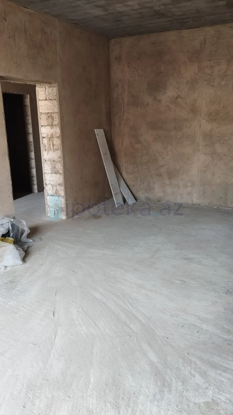 Satılır 5 otaqlı həyət evi 220 m²