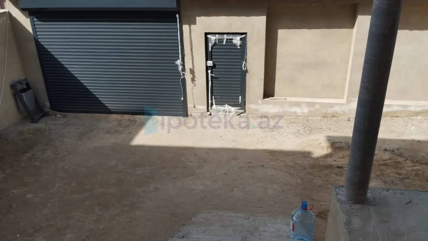 Satılır 5 otaqlı həyət evi 220 m²