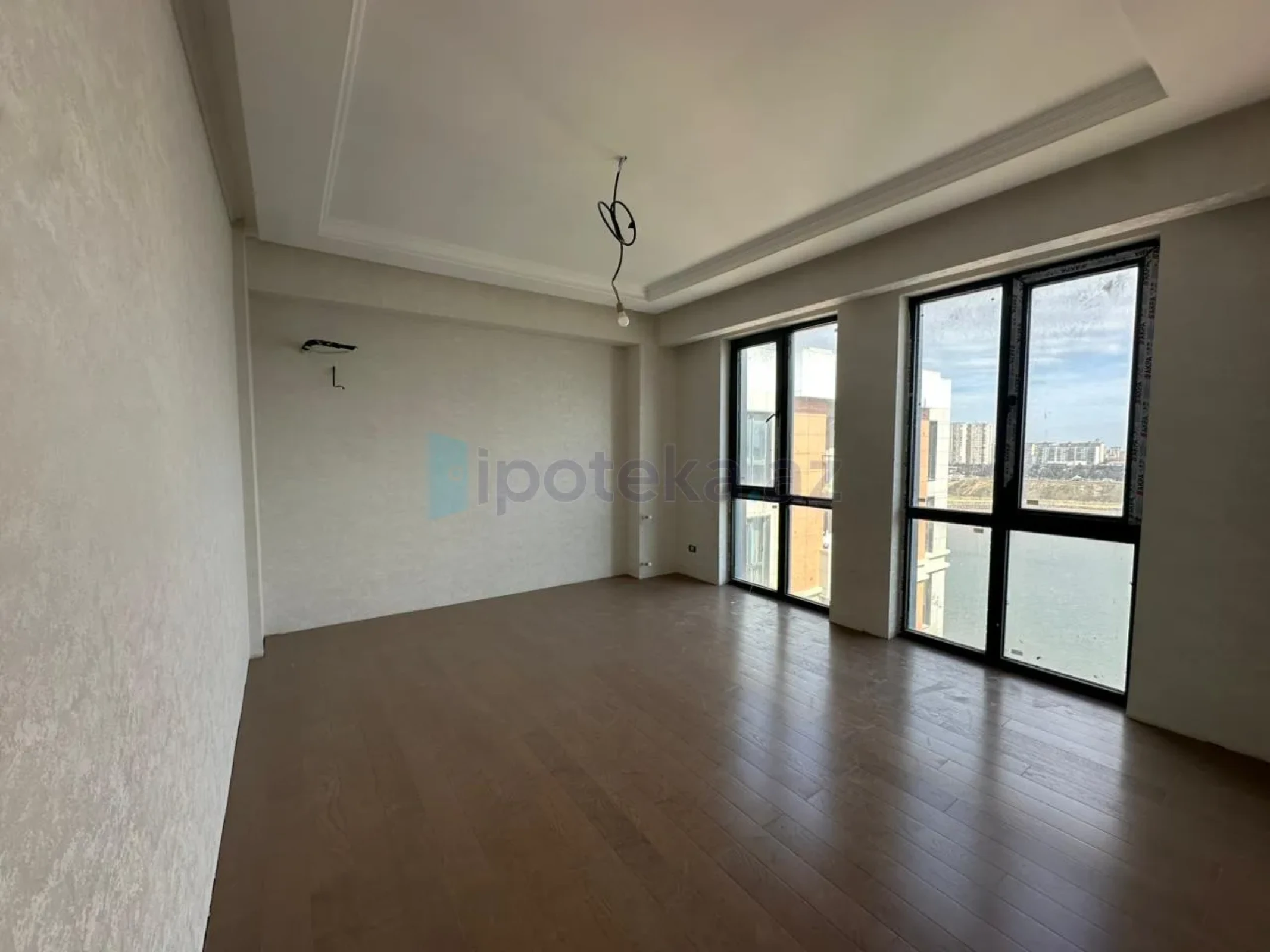 Satılır 3 otaqlı yeni tikili 82.72 m²