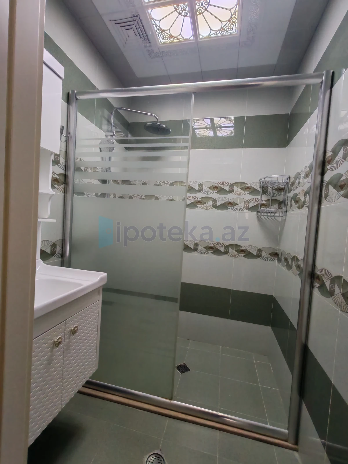 Satılır 3 otaqlı yeni tikili 107 m²