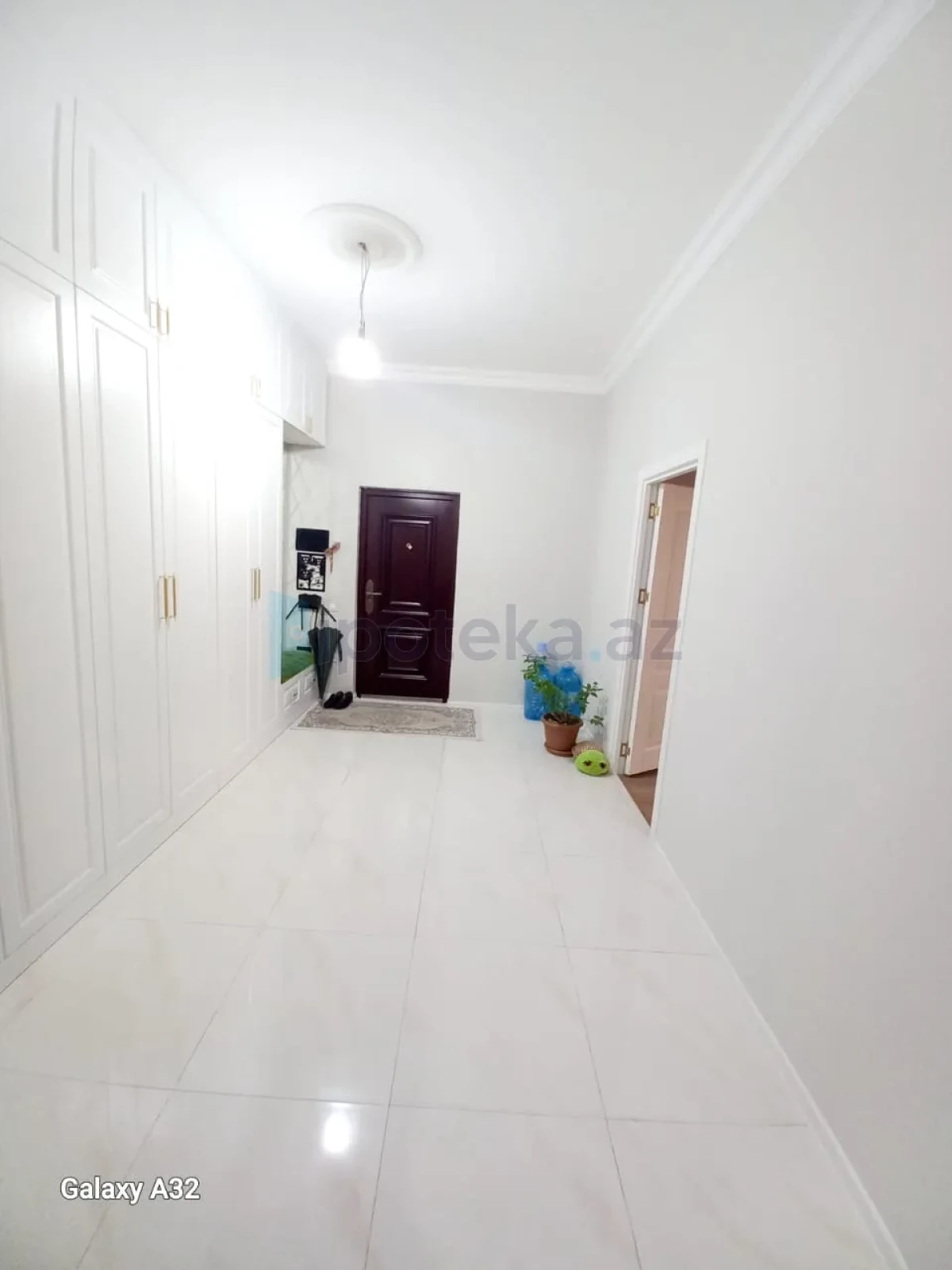 Satılır 3 otaqlı yeni tikili 136 m²