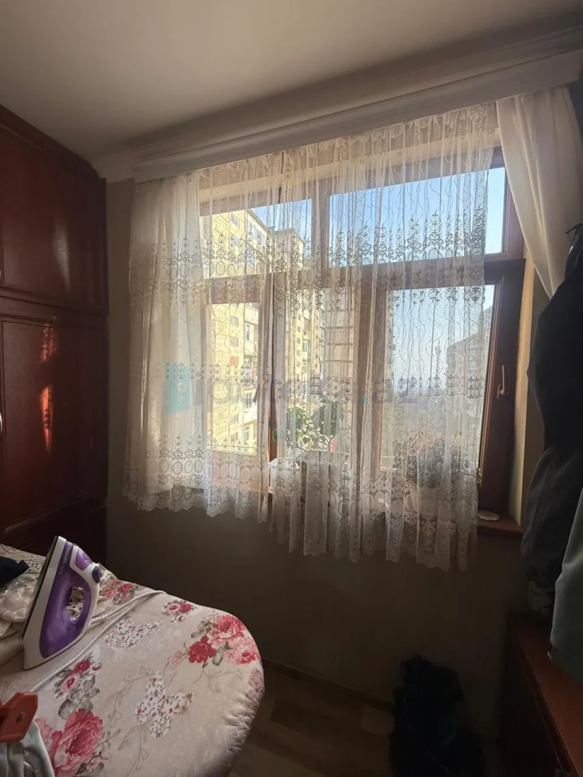 Satılır 2 otaqlı köhnə tikili 60 m²