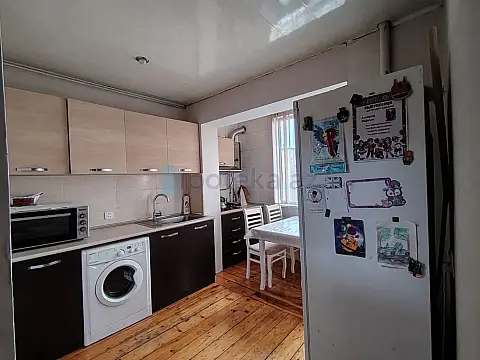 Satılır 2 otaqlı köhnə tikili 48.72 m²