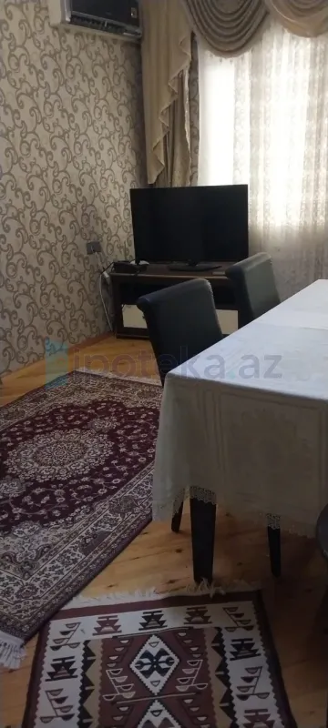 Satılır 3 otaqlı köhnə tikili 85 m²