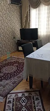 Satılır 3 otaqlı köhnə tikili 85 m²