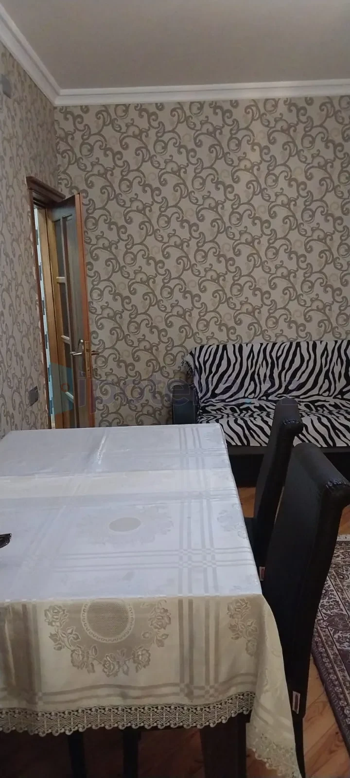 Satılır 3 otaqlı köhnə tikili 85 m²