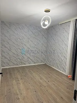 Satılır 2 otaqlı köhnə tikili 65 m²