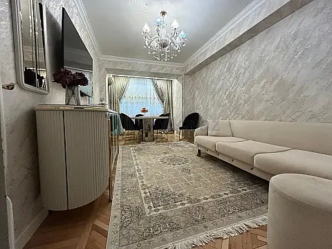 Satılır 2 otaqlı köhnə tikili 70 m² — Bakı, Nərimanov 2 otaq 70.00 m²