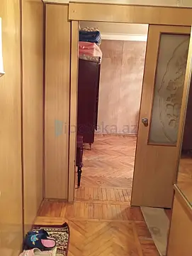 Satılır 2 otaqlı köhnə tikili 40 m²