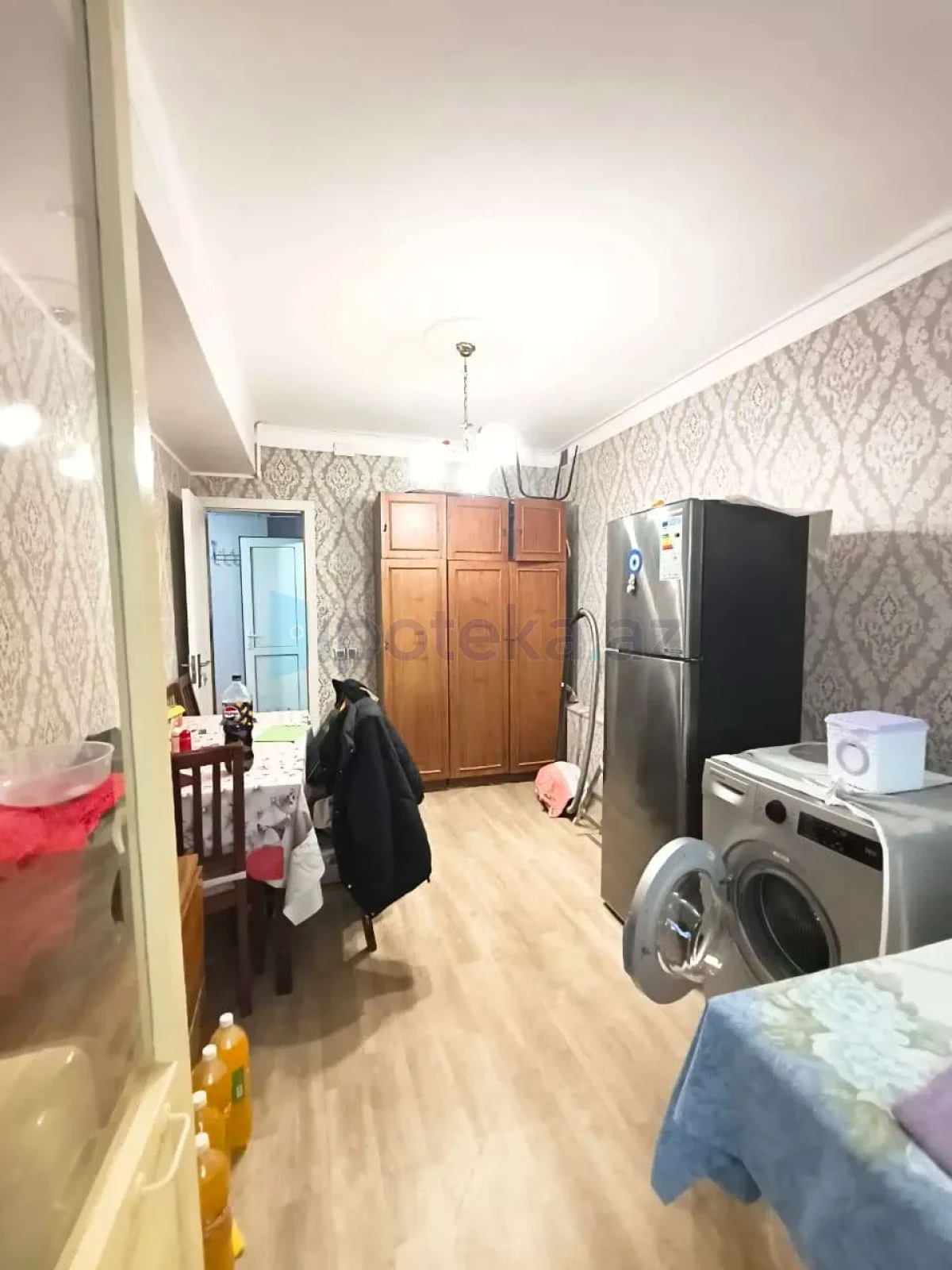 Satılır 2 otaqlı köhnə tikili 55 m²