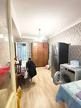 Satılır 2 otaqlı köhnə tikili 55 m²