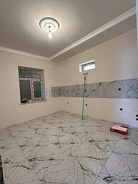 Satılır 4 otaqlı həyət evi 100 m²