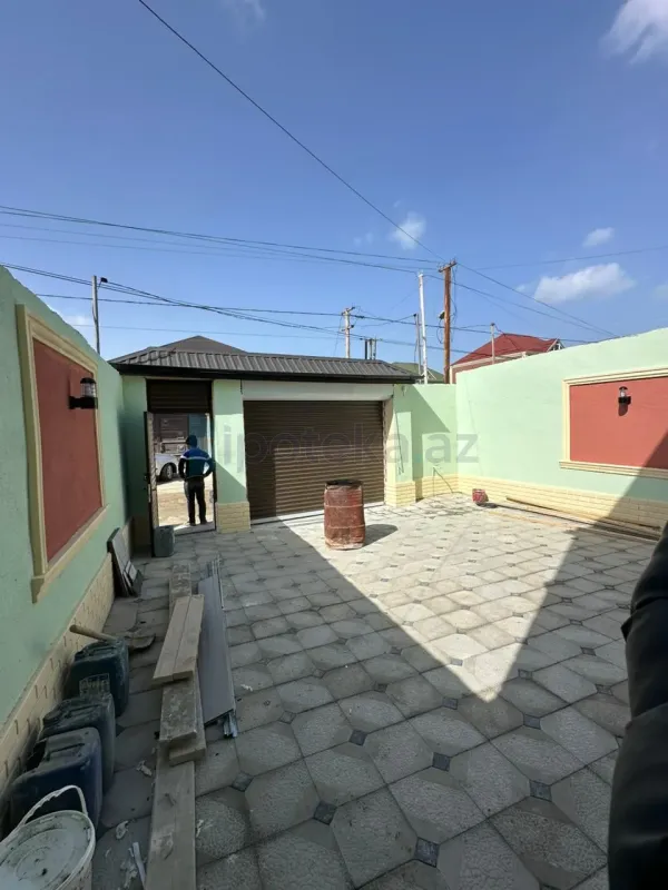 Satılır 4 otaqlı həyət evi 100 m²