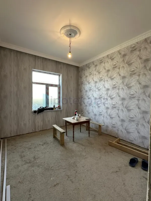 Satılır 4 otaqlı həyət evi 100 m²