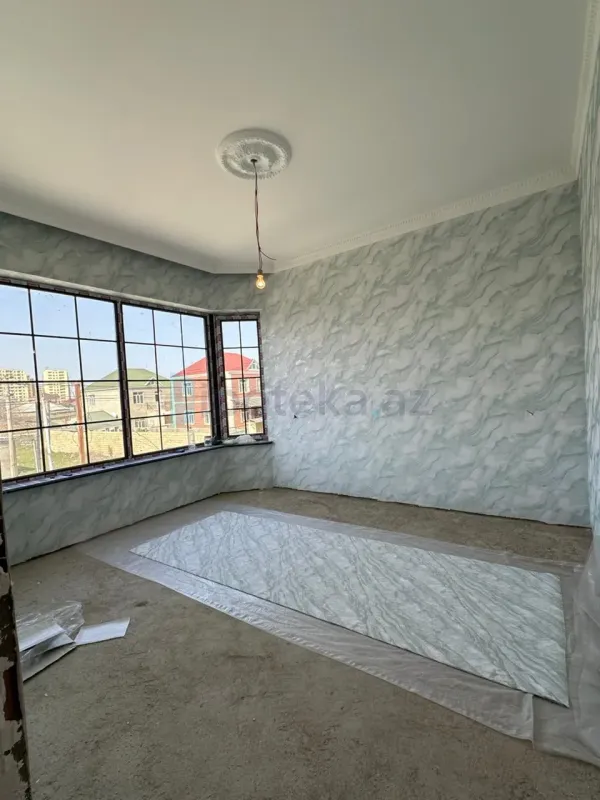 Satılır 4 otaqlı həyət evi 100 m²