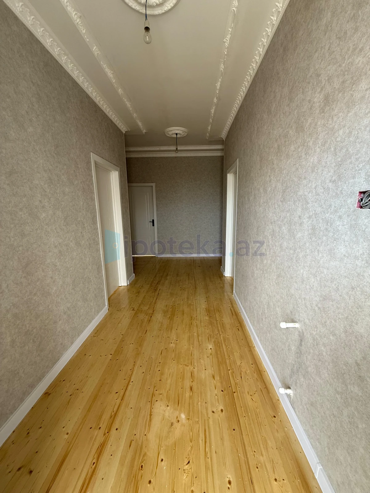 Satılır 4 otaqlı həyət evi 130 m²