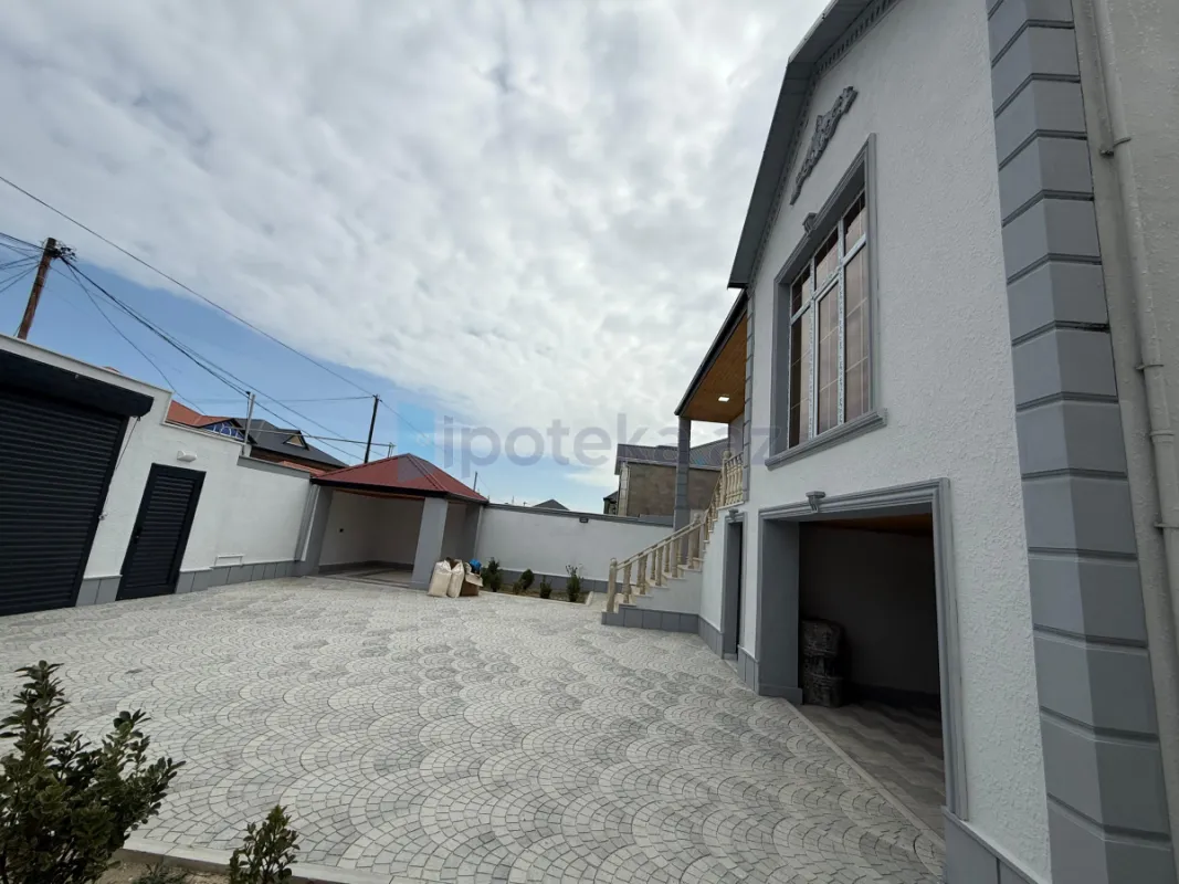 Satılır 4 otaqlı həyət evi 130 m²