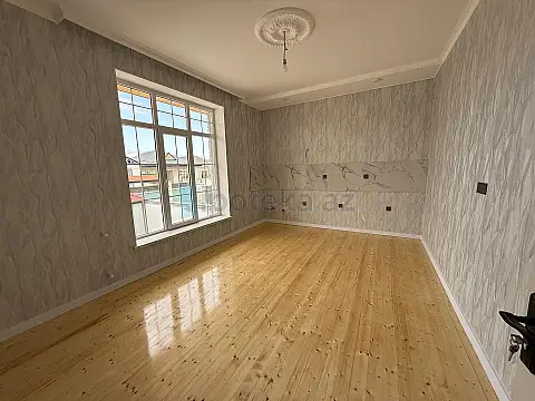 Satılır 4 otaqlı həyət evi 130 m²