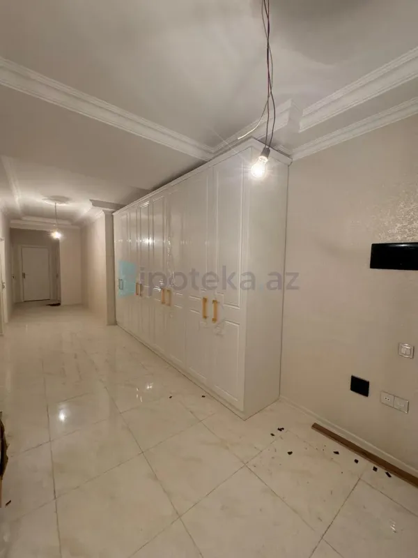 Satılır 3 otaqlı yeni tikili 134 m²