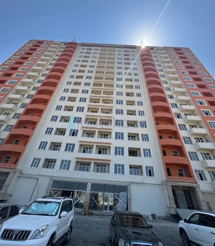 Satılır 3 otaqlı yeni tikili 105 m²