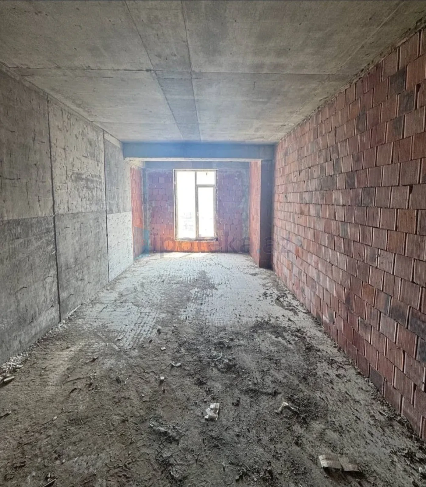 Satılır 3 otaqlı yeni tikili 105 m²