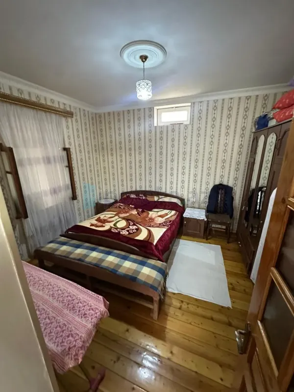 Satılır 3 otaqlı həyət evi 100 m²