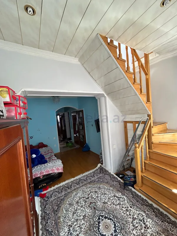 Satılır 3 otaqlı köhnə tikili 80 m²