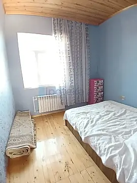 Satılır 5 otaqlı həyət evi 190 m²