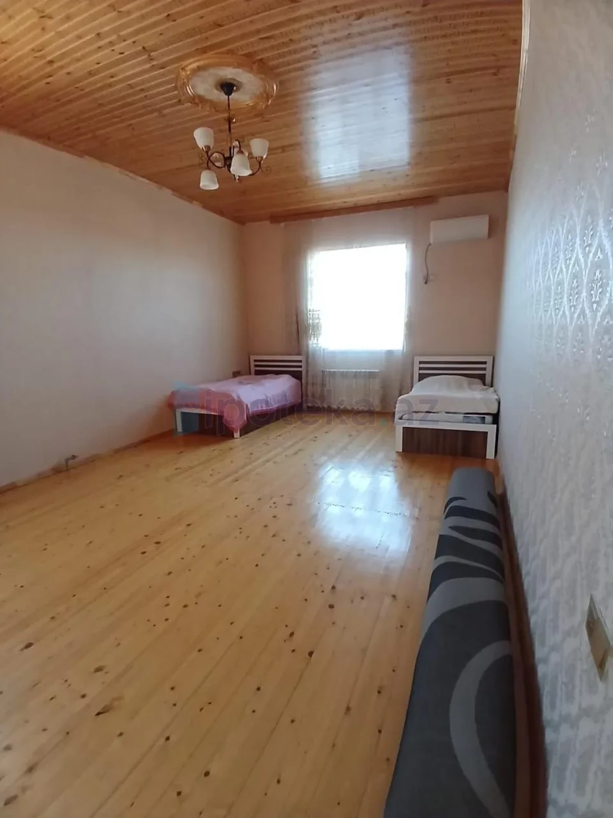 Satılır 5 otaqlı həyət evi 190 m²