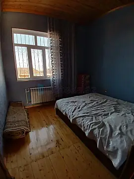 Satılır 5 otaqlı həyət evi 190 m²