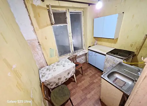 Satılır 1 otaqlı köhnə tikili 35 m²