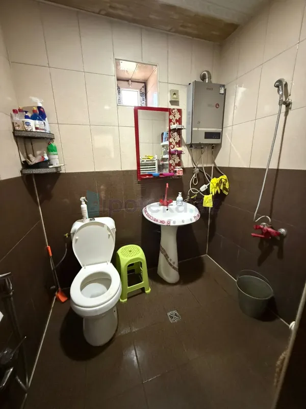 Satılır 5 otaqlı həyət evi 130 m²