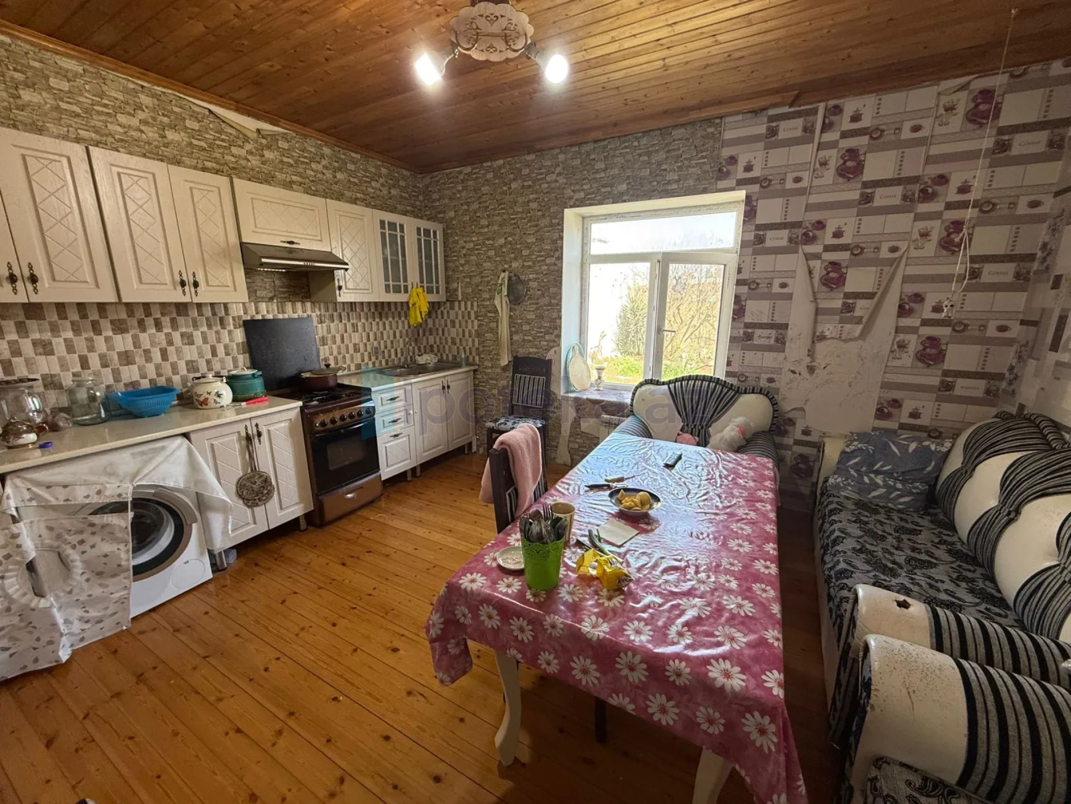 Satılır 5 otaqlı həyət evi 130 m²