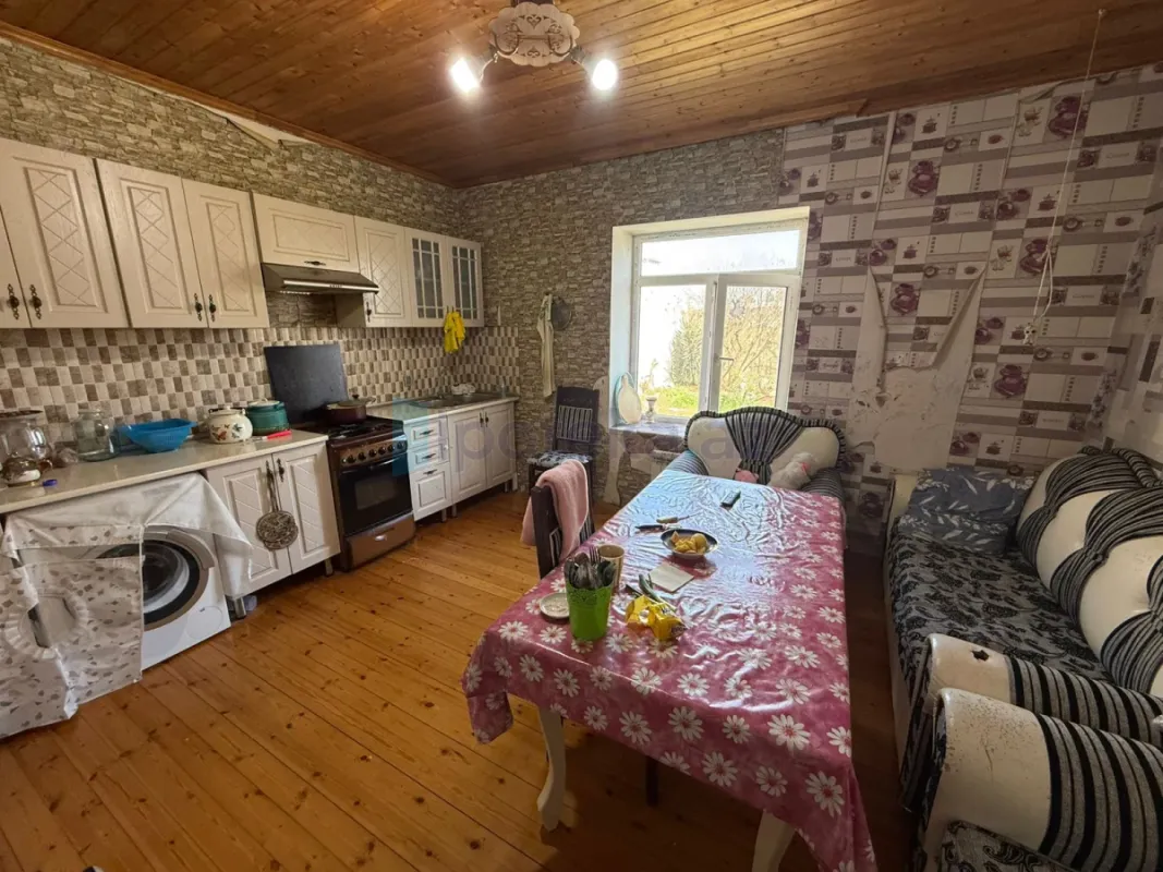 Satılır 5 otaqlı həyət evi 130 m²