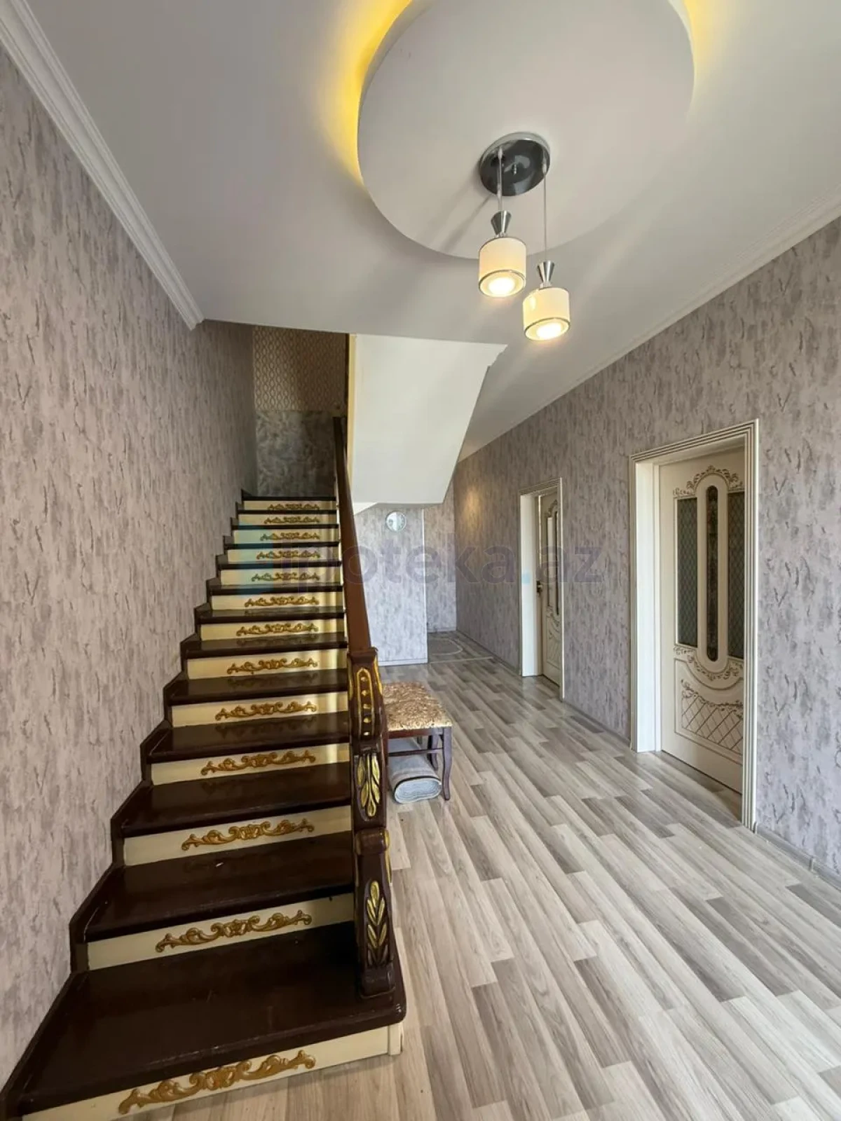 Satılır 4 otaqlı həyət evi 150 m²