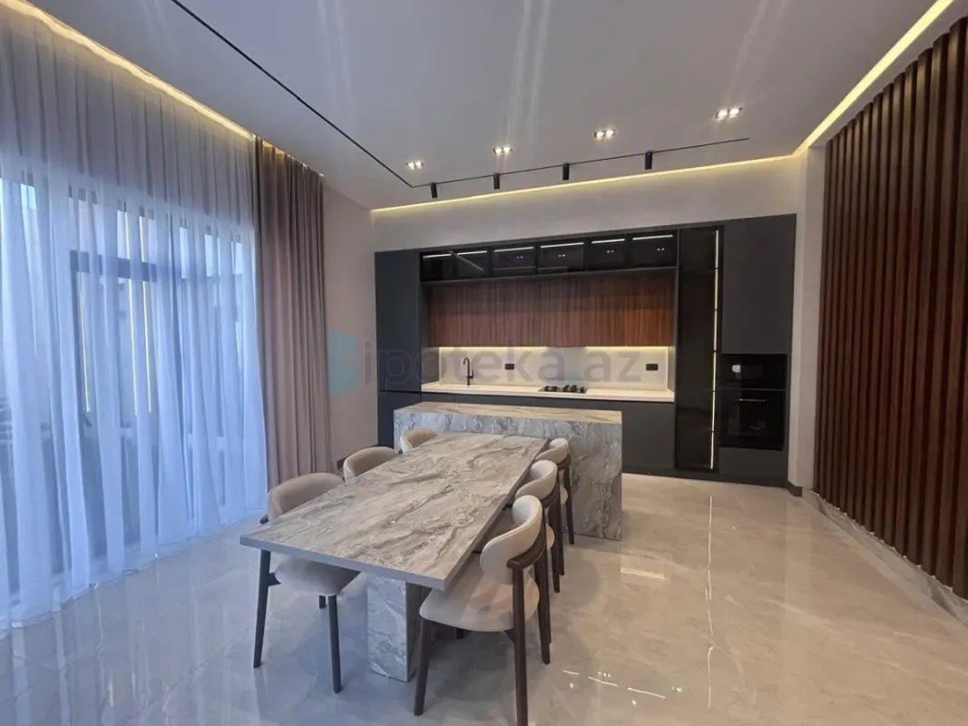 Satılır 5 otaqlı mənzil 260 m²