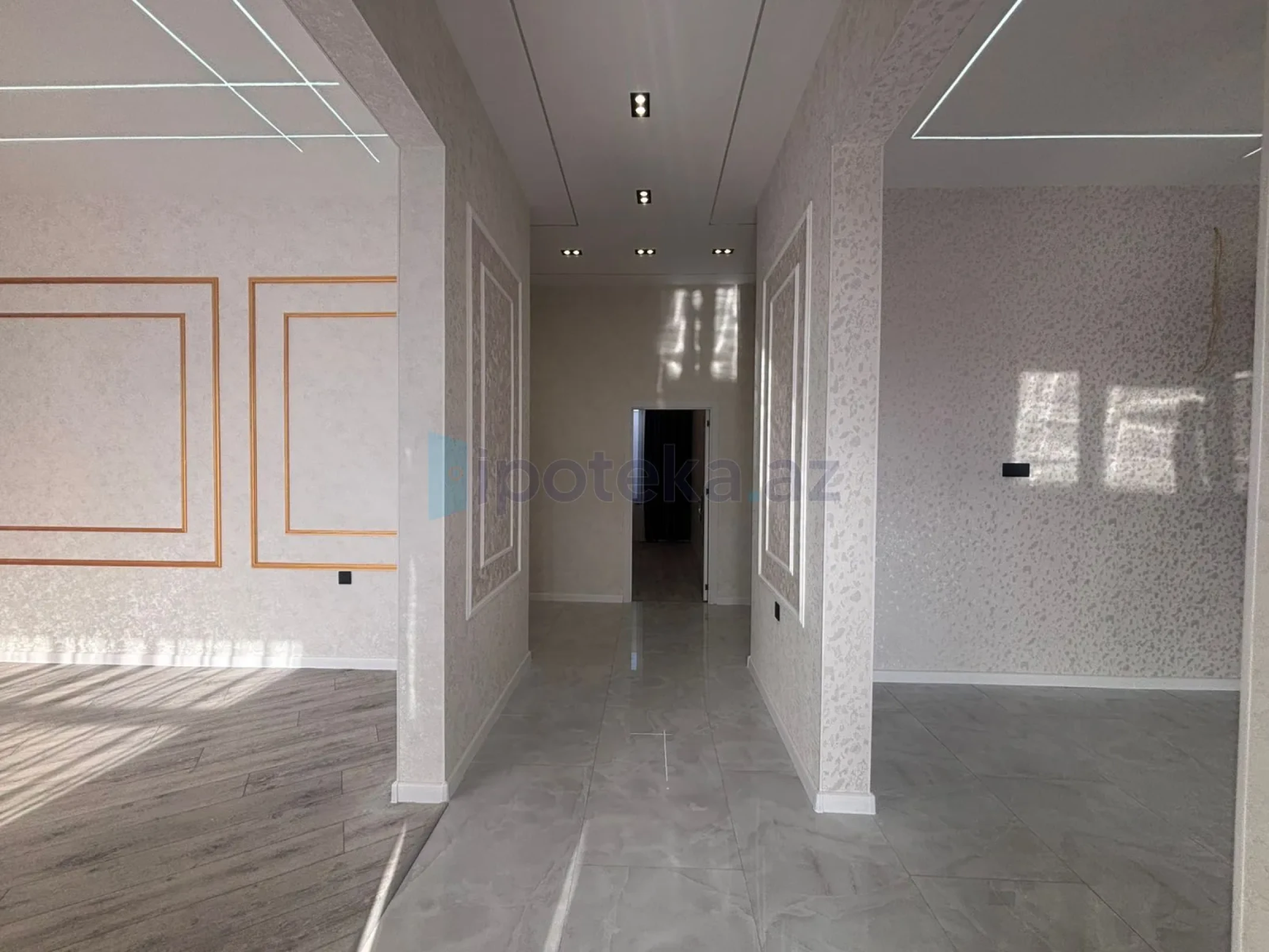 Satılır 4 otaqlı mənzil 145 m²