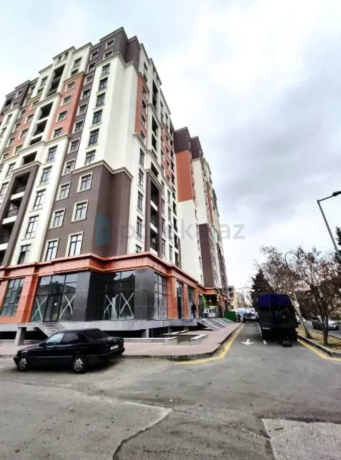 Satılır 3 otaqlı yeni tikili 86 m²