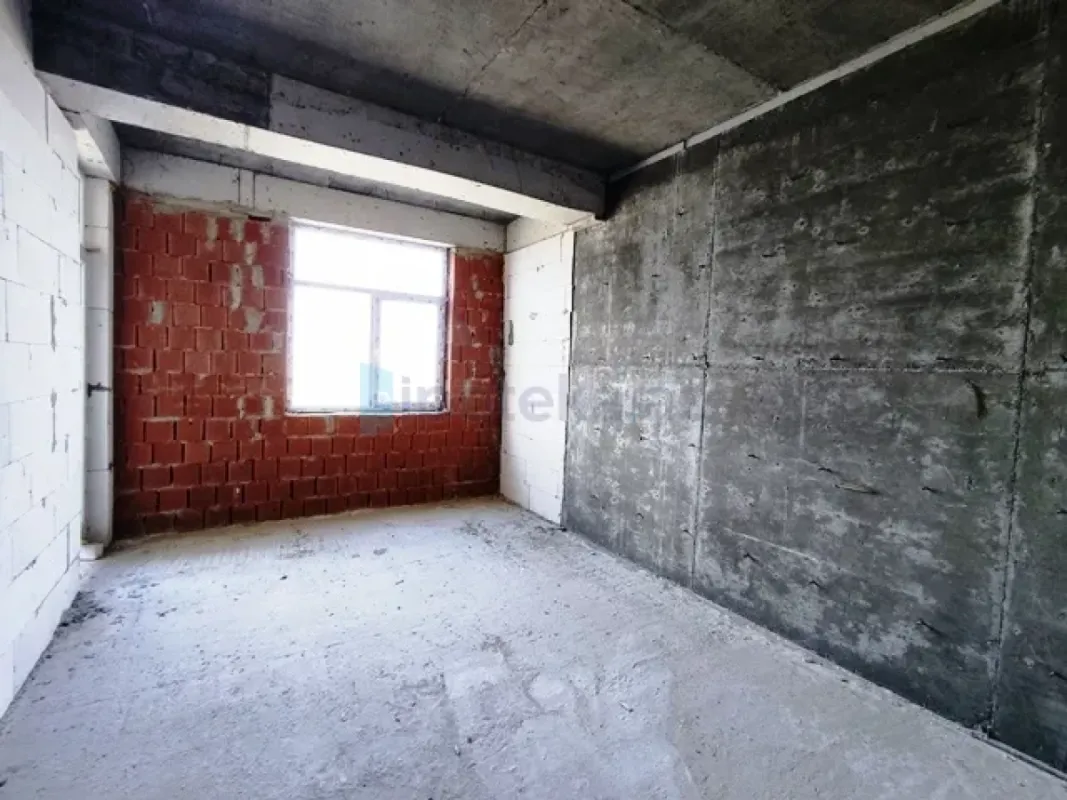 Satılır 3 otaqlı yeni tikili 86 m²