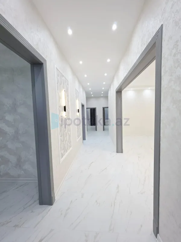 Satılır 4 otaqlı mənzil 160 m²
