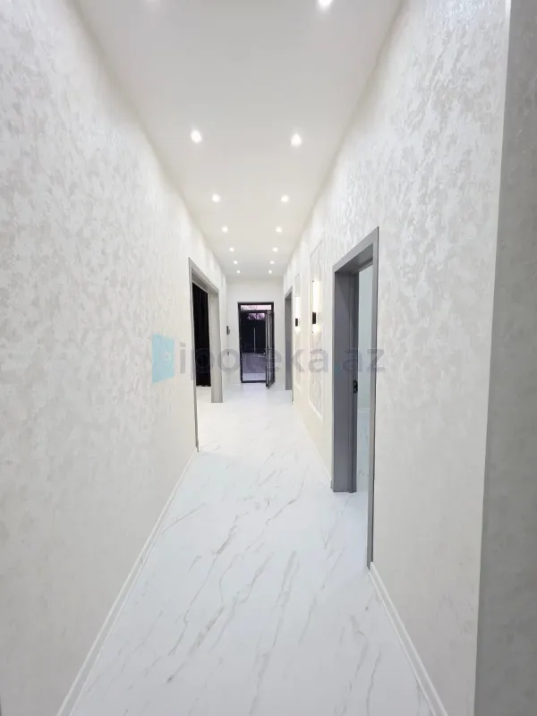 Satılır 4 otaqlı mənzil 160 m²