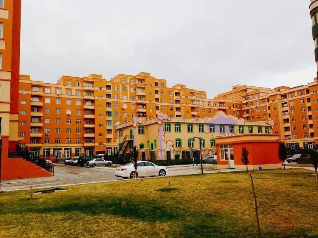 Satılır 3 otaqlı yeni tikili 90 m²