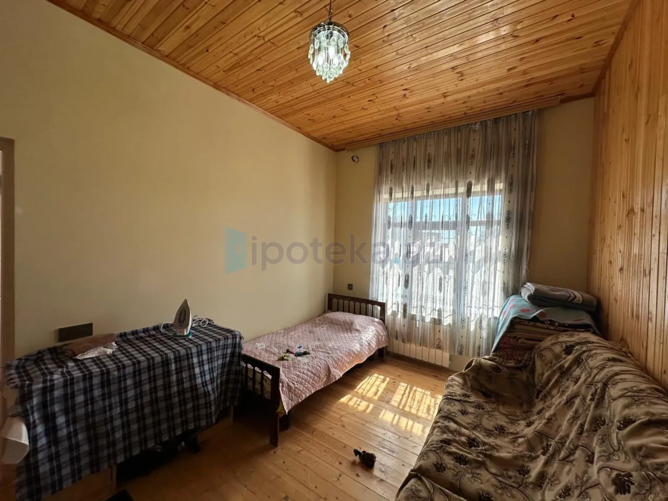 Satılır 7 otaqlı mənzil 260 m²