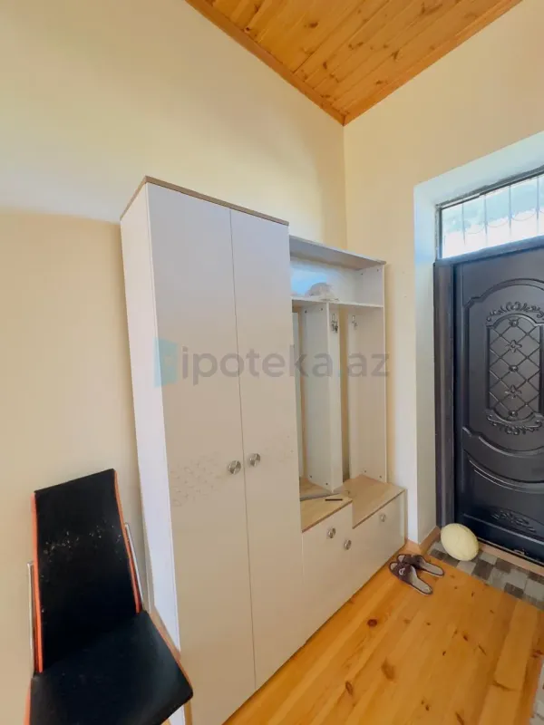 Satılır 7 otaqlı mənzil 260 m²