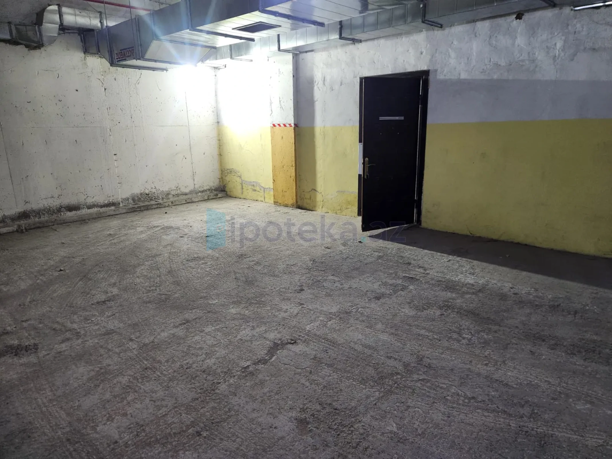 Satılır qaraj 57 m²