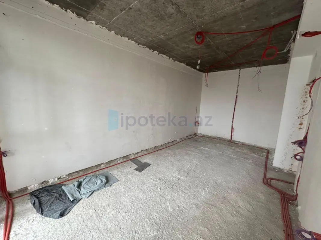 Satılır 2 otaqlı yeni tikili 83 m²