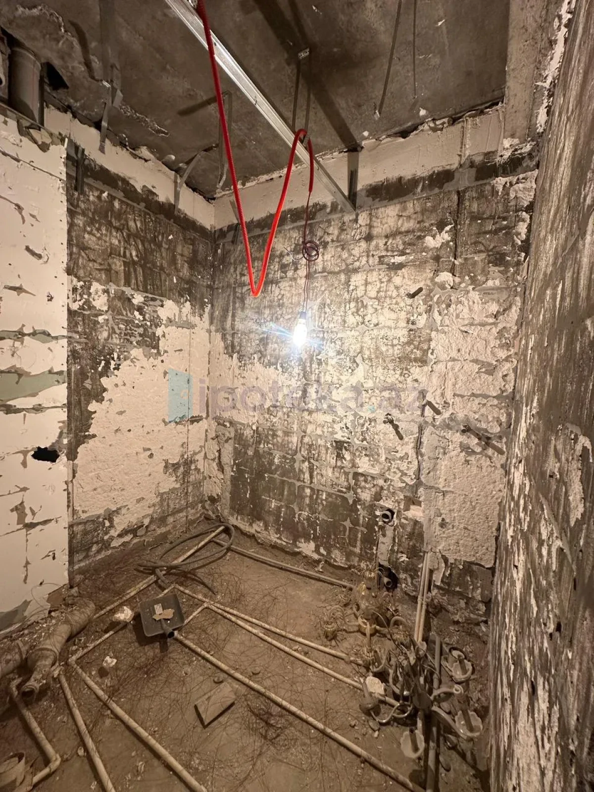 Satılır 2 otaqlı yeni tikili 83 m²